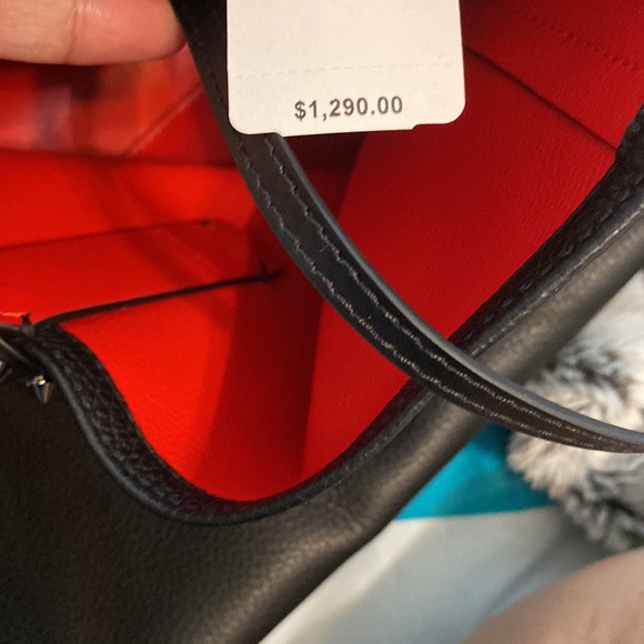 SOLD* Authentic Louboutin bag - Picture 8 of 11